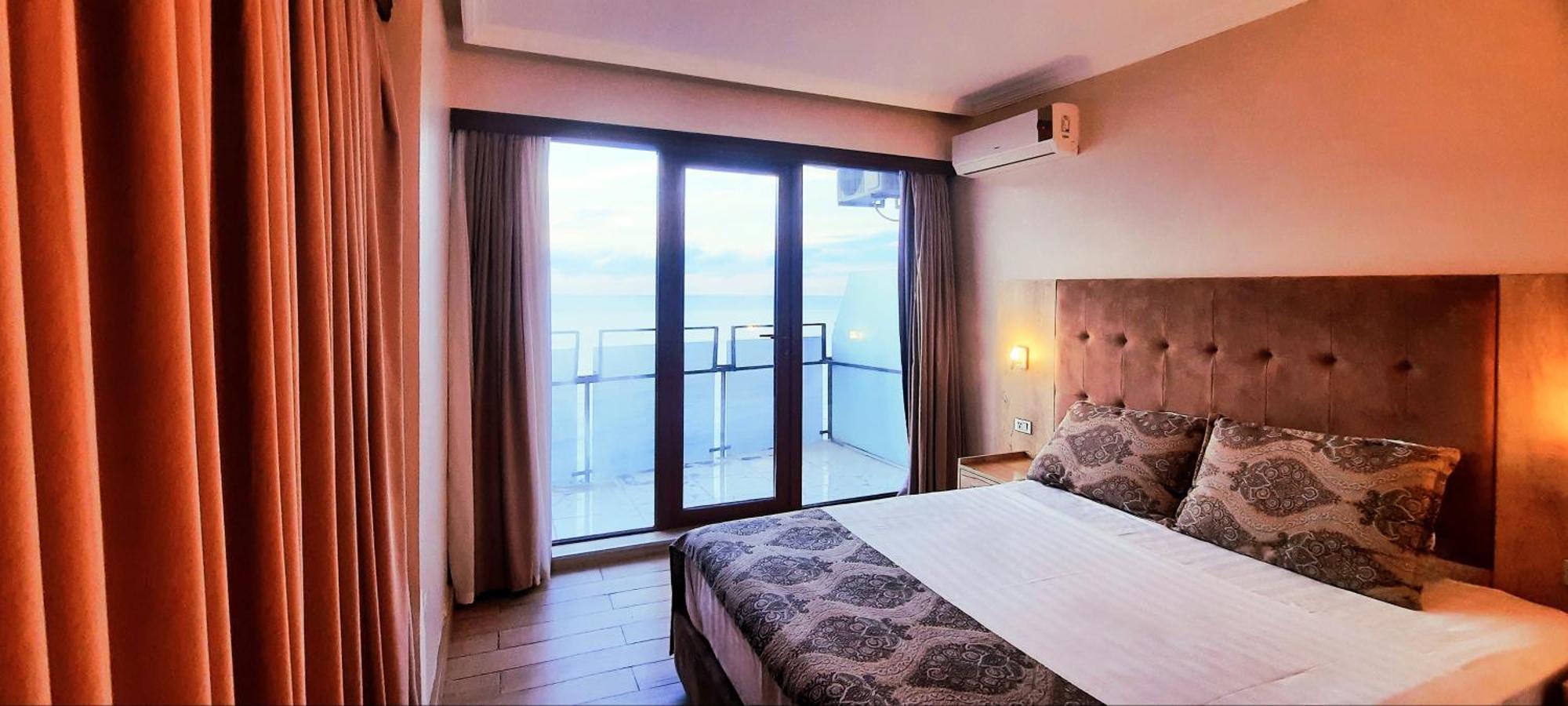 Ashtal Beach Hotel Batumi Eksteriør billede