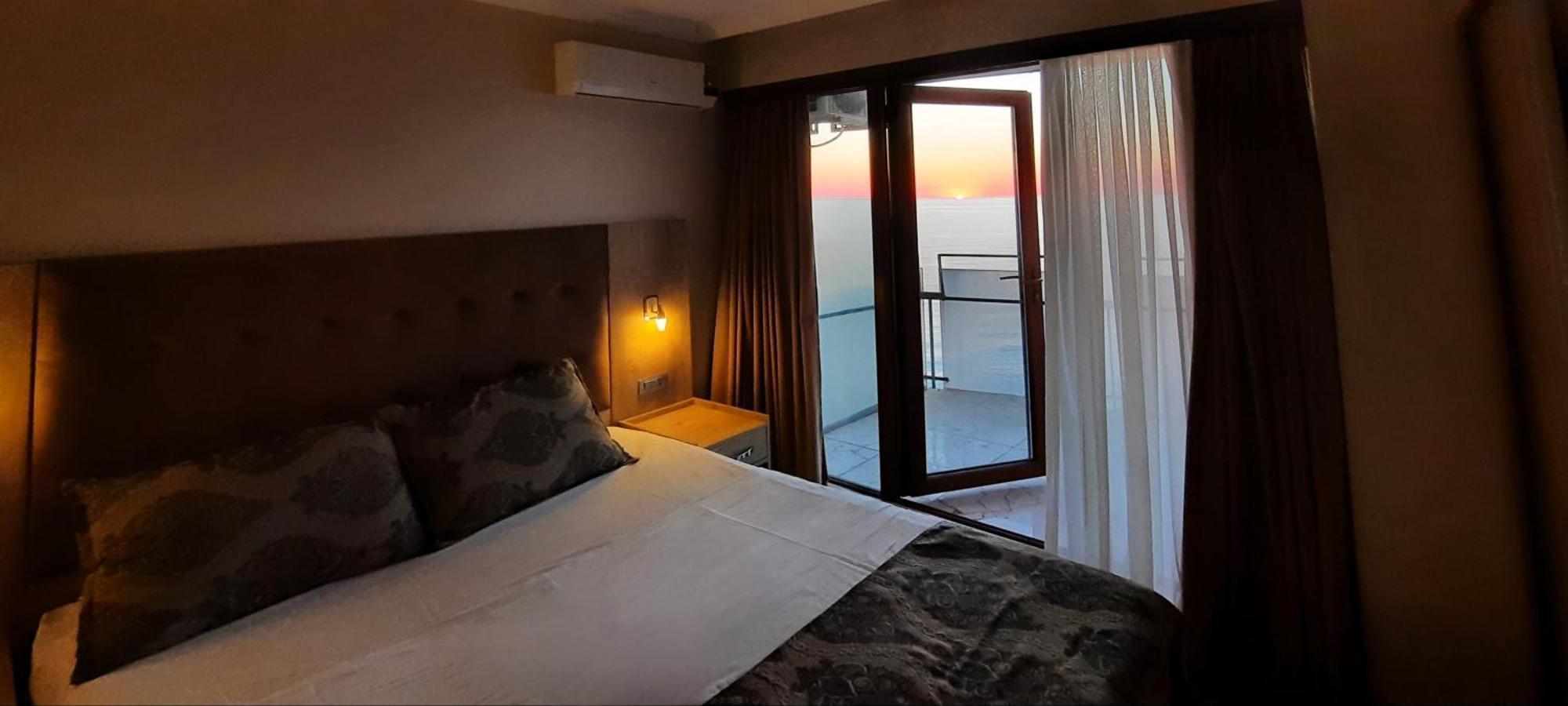 Ashtal Beach Hotel Batumi Eksteriør billede