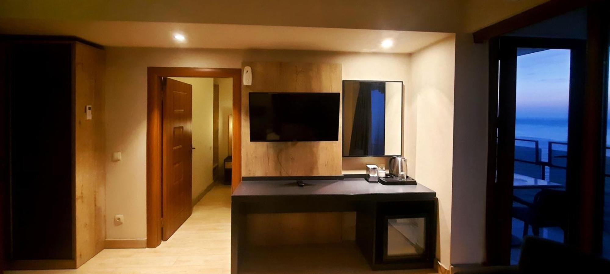 Ashtal Beach Hotel Batumi Eksteriør billede